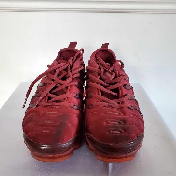 Nike Air Vapormax Plus Women's Triple Red (Burgundy) Running Sneakers - Picture 2 of 11